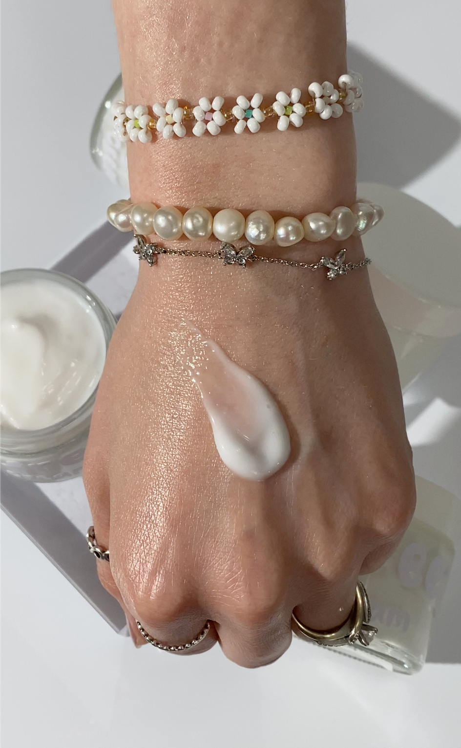 Oil-Free Gel Cream Formula w/ Niacinamide for Oily/Combination Skin Types